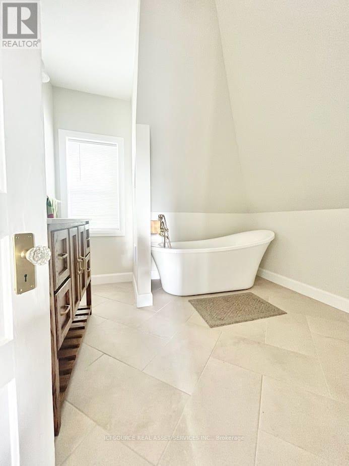 412 Grosvenor Street, London East, Ontario  N5Y 3S4 - Photo 21 - X12372190
