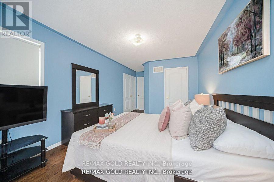 108 Black Forest Drive N, Brampton, Ontario  L6R 2E6 - Photo 22 - W12372200