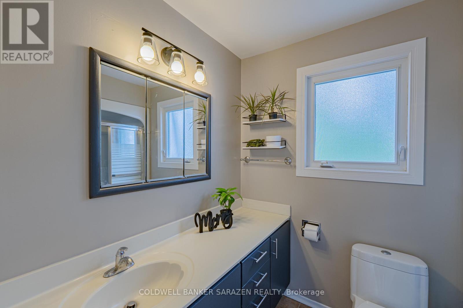 65 - 837 Eastvale Drive, Ottawa, Ontario  K1J 7T5 - Photo 27 - X12372224