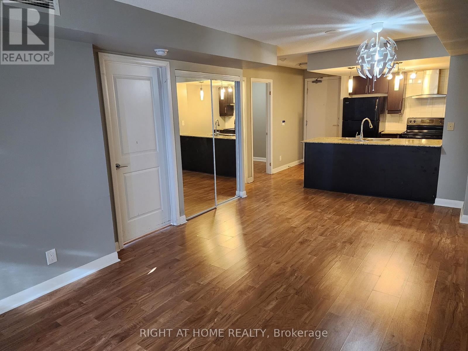 2009 - 190 Borough Drive, Toronto, Ontario  M1P 0B6 - Photo 8 - E12372234