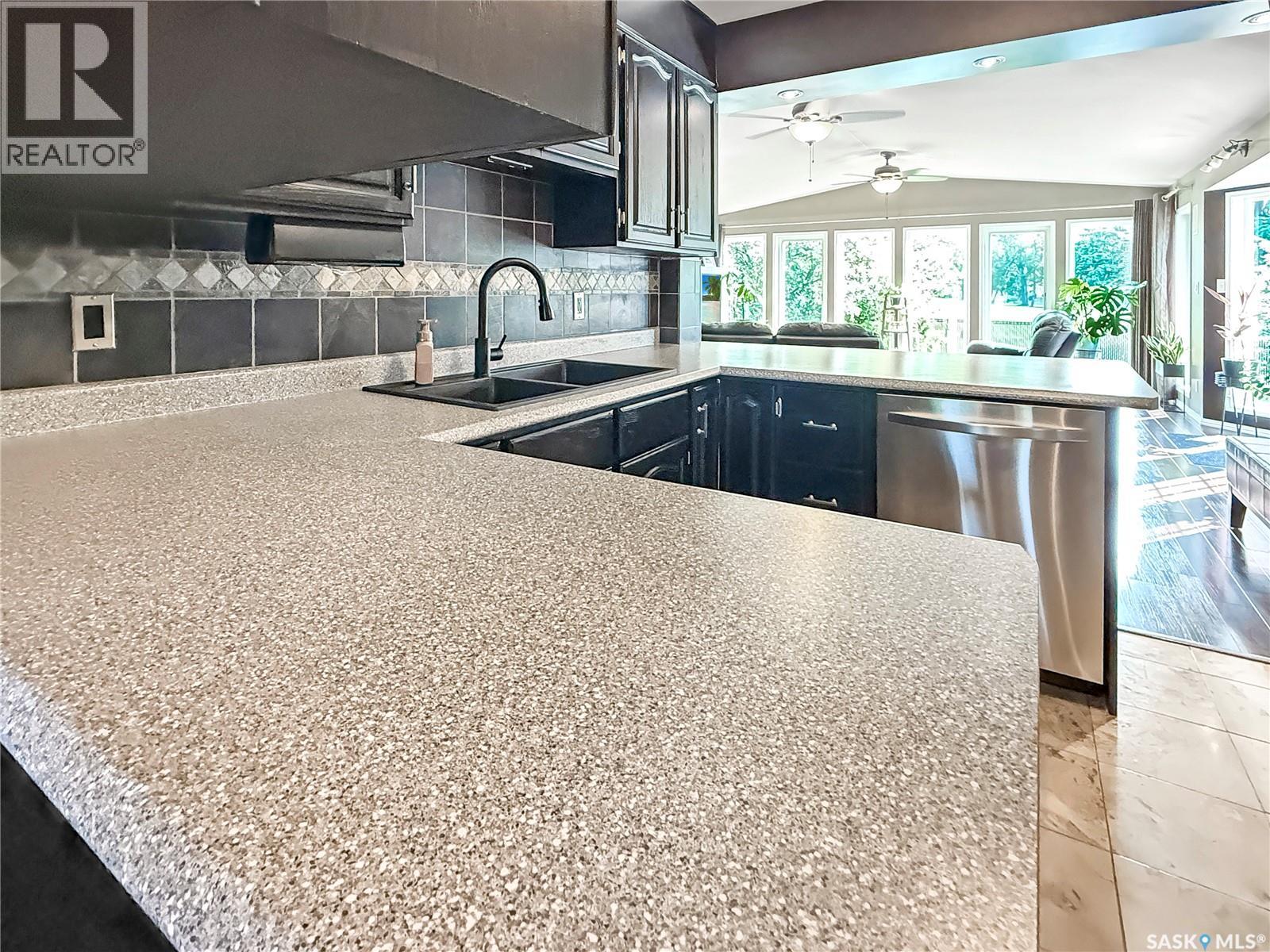 3078 6th Avenue W, Prince Albert, Saskatchewan  S6V 5L8 - Photo 4 - SK017073