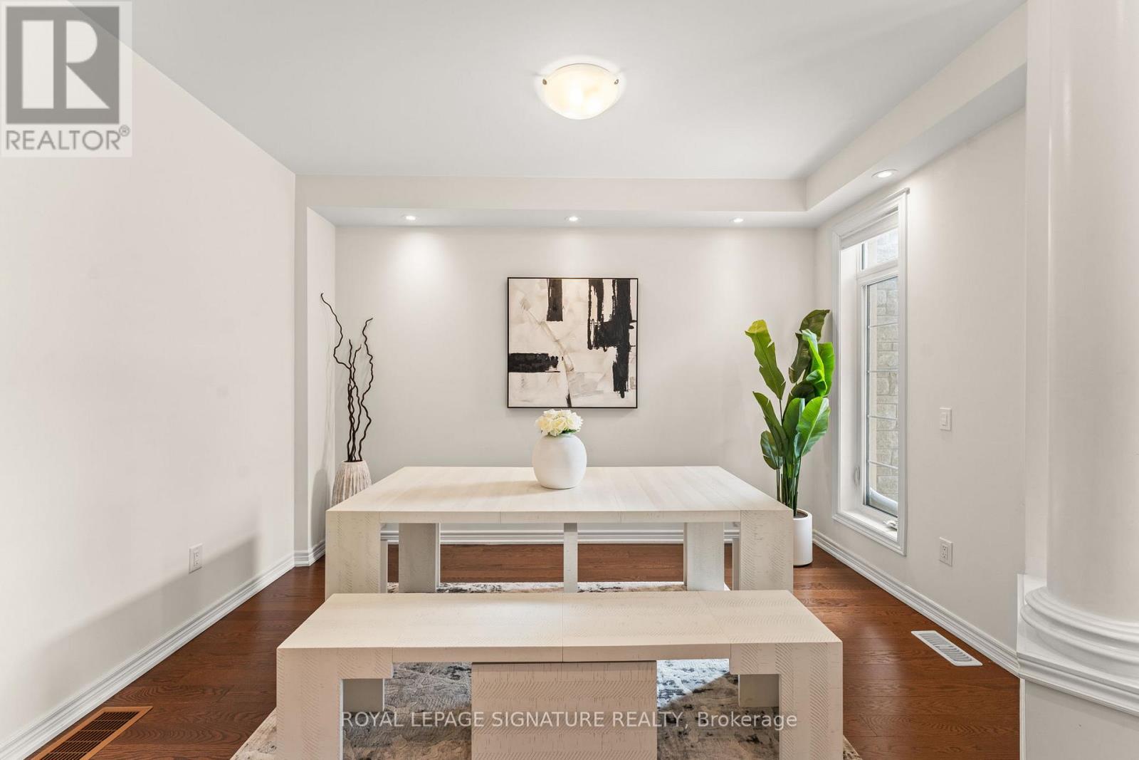 3453 Fourth Line, Oakville, Ontario  L6M 1N8 - Photo 4 - W12372230
