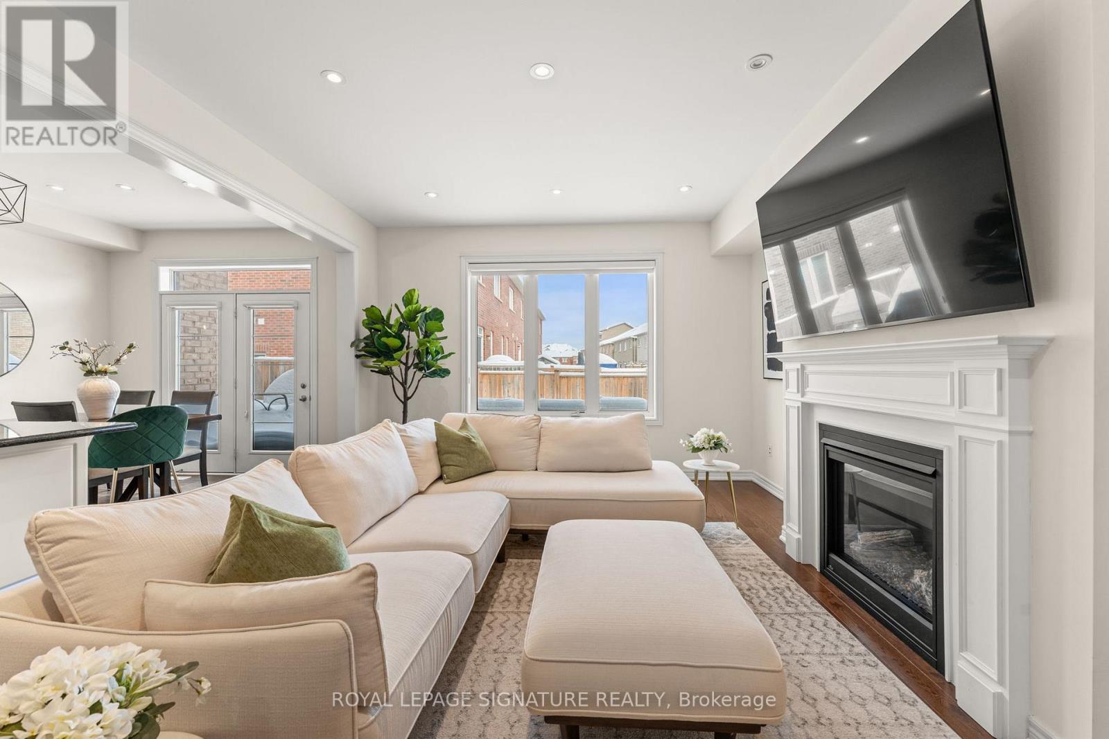 3453 Fourth Line, Oakville, Ontario  L6M 1N8 - Photo 9 - W12372230