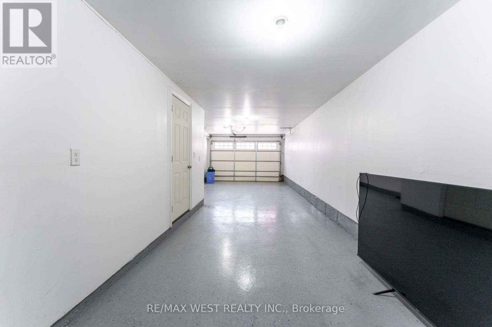 19 - 2172 Trafalgar Road, Oakville, Ontario  L6H 7H2 - Photo 25 - W12372174