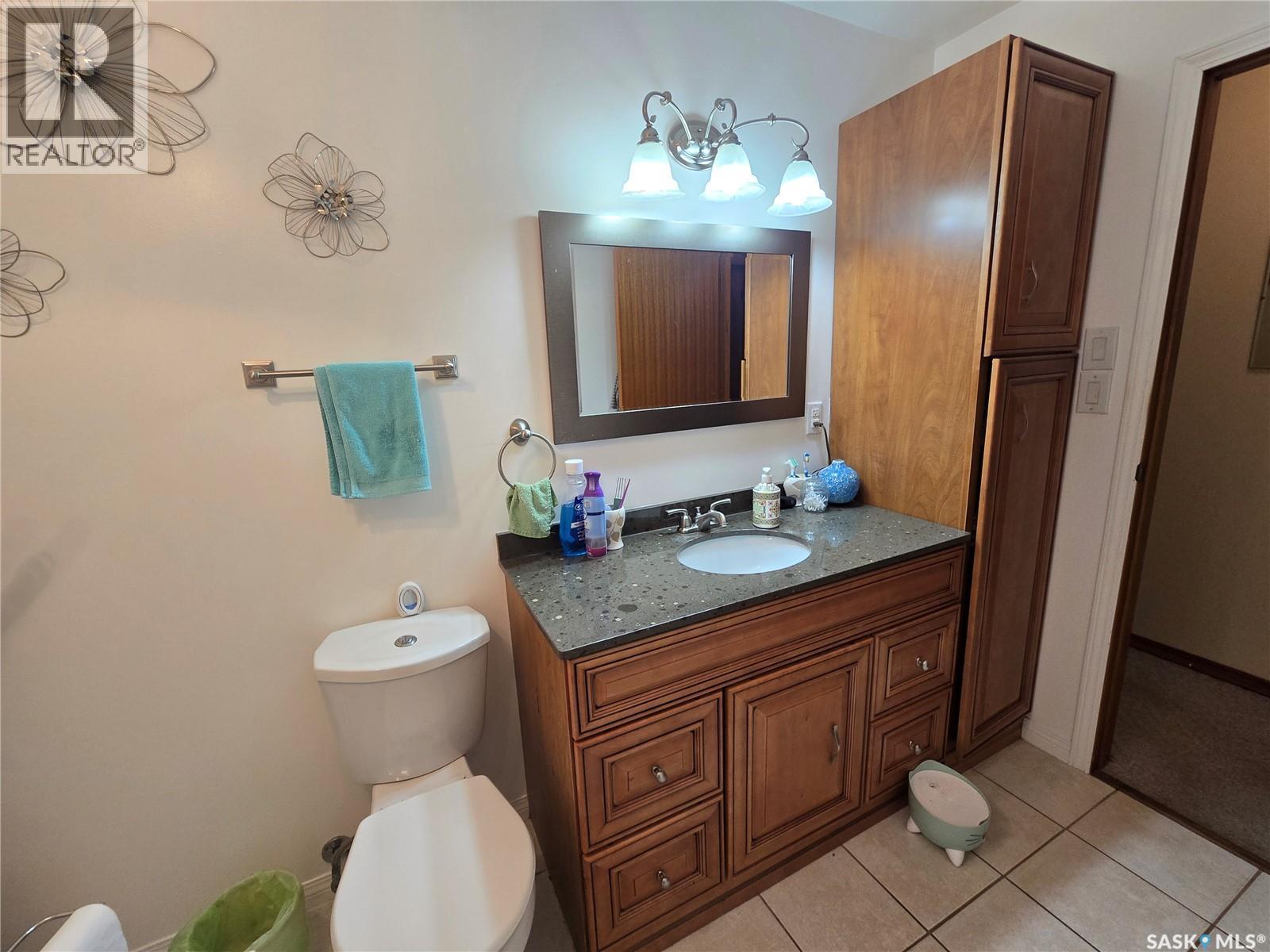 808 Assiniboia Avenue, Stoughton, Saskatchewan  S0G 4T0 - Photo 24 - SK015091
