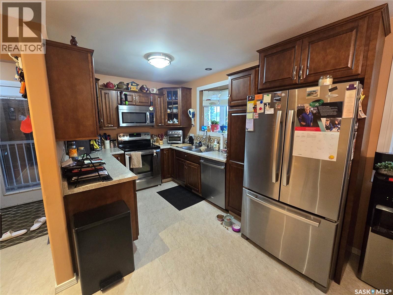 808 Assiniboia Avenue, Stoughton, Saskatchewan  S0G 4T0 - Photo 13 - SK015091