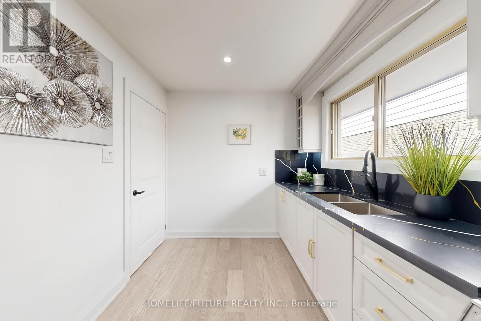 65 Heaslip Terrace, Toronto, Ontario  M1T 1W8 - Photo 6 - E12369349