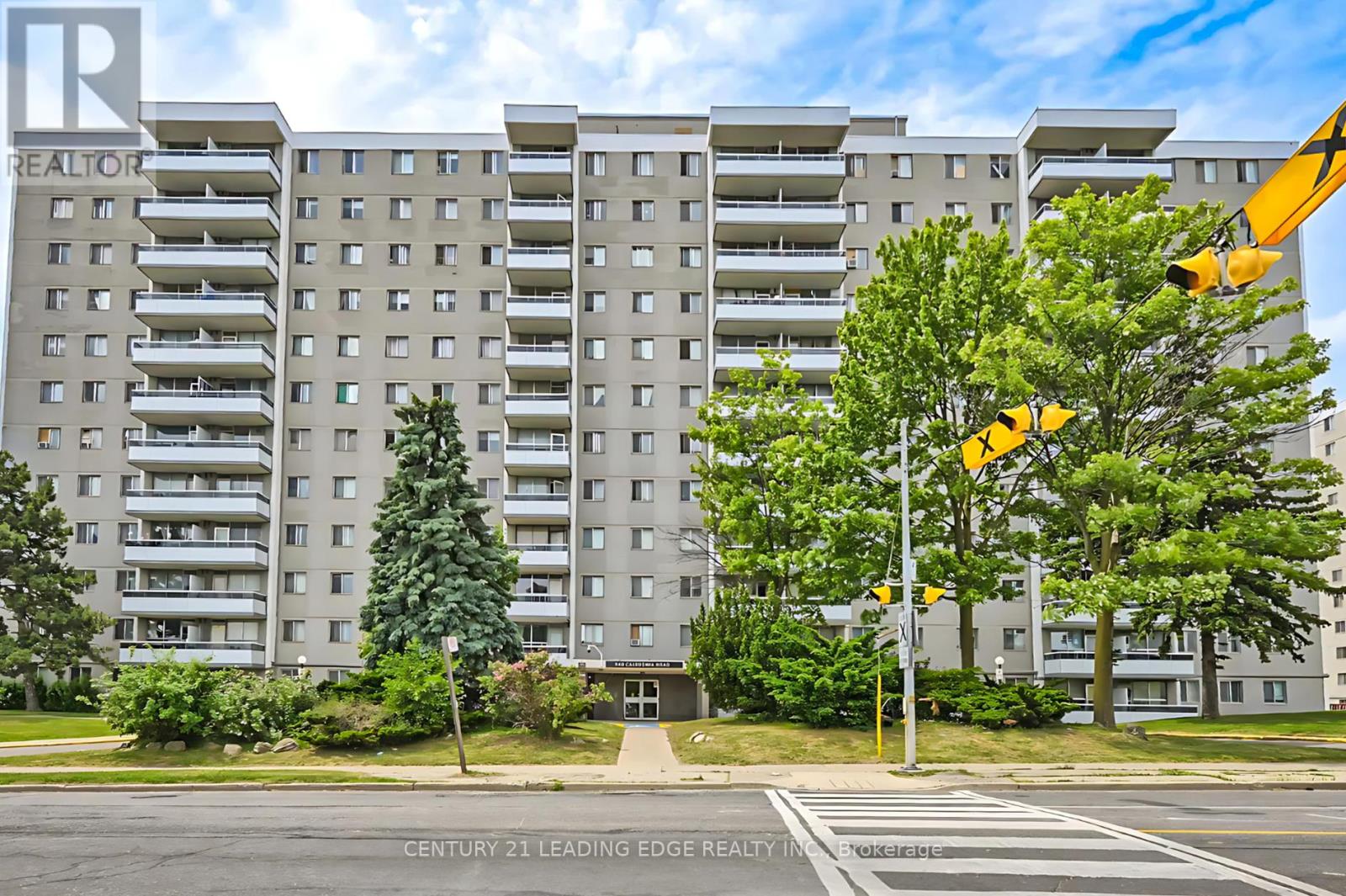 611 - 940 CALEDONIA ROAD, Toronto, Ontario