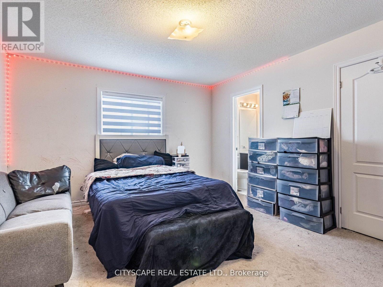 222 Irwin Street, Shelburne, Ontario  L9V 2S1 - Photo 12 - X12372243