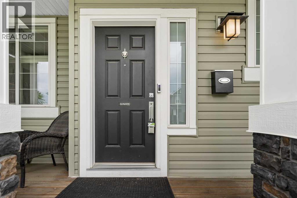 Property at 80 Legacy Crescent SE image 3