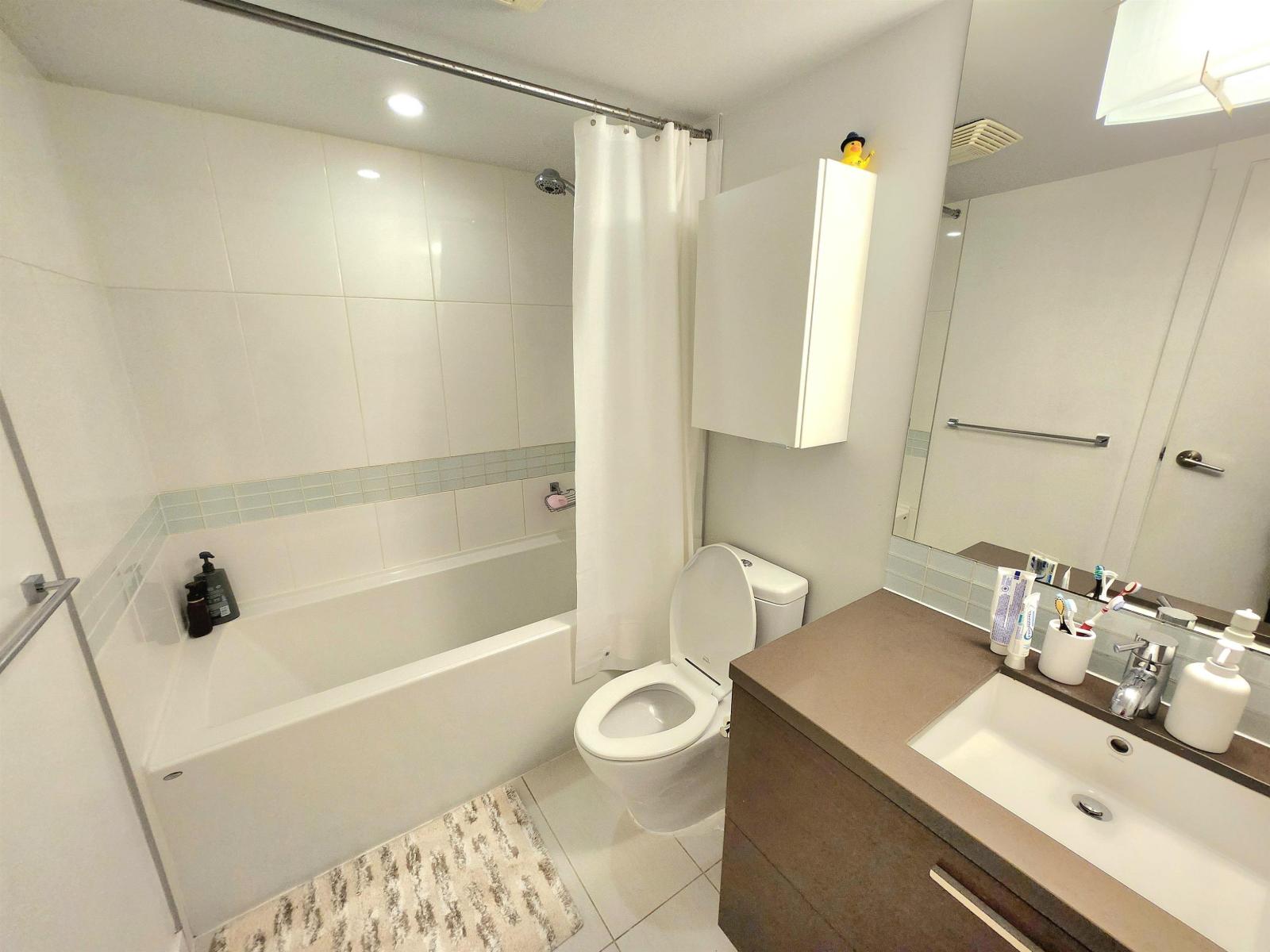 1812 10777 University Drive, Surrey, British Columbia  V3T 0E6 - Photo 15 - R3040997