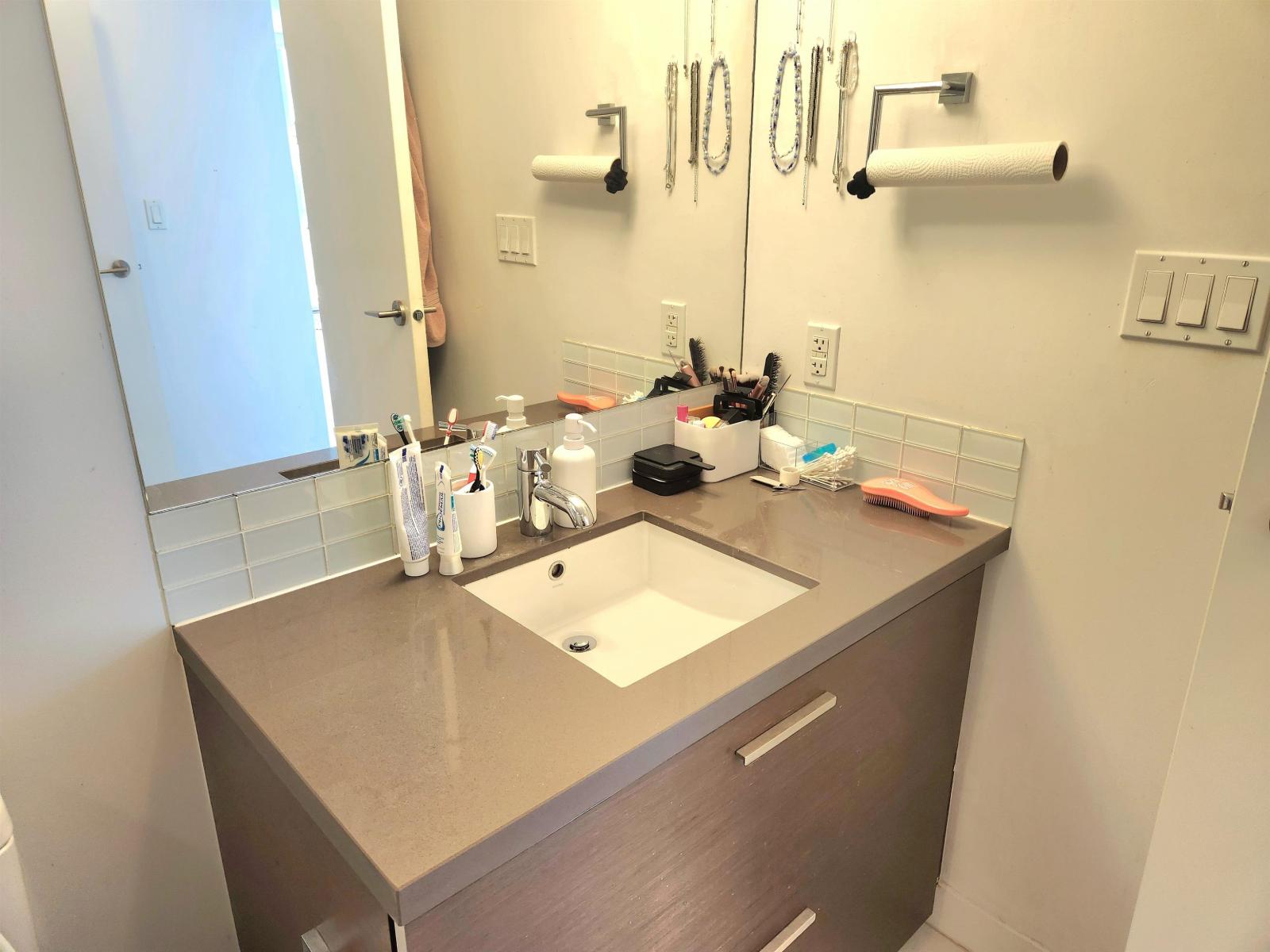 1812 10777 University Drive, Surrey, British Columbia  V3T 0E6 - Photo 16 - R3040997