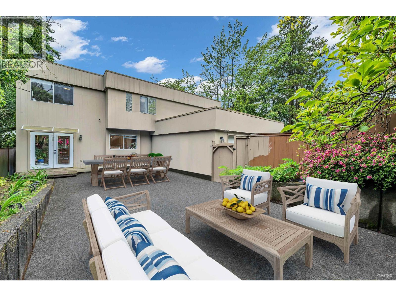 1543 Jefferson Avenue, West Vancouver, British Columbia  V7V 2A2 - Photo 2 - R3041721