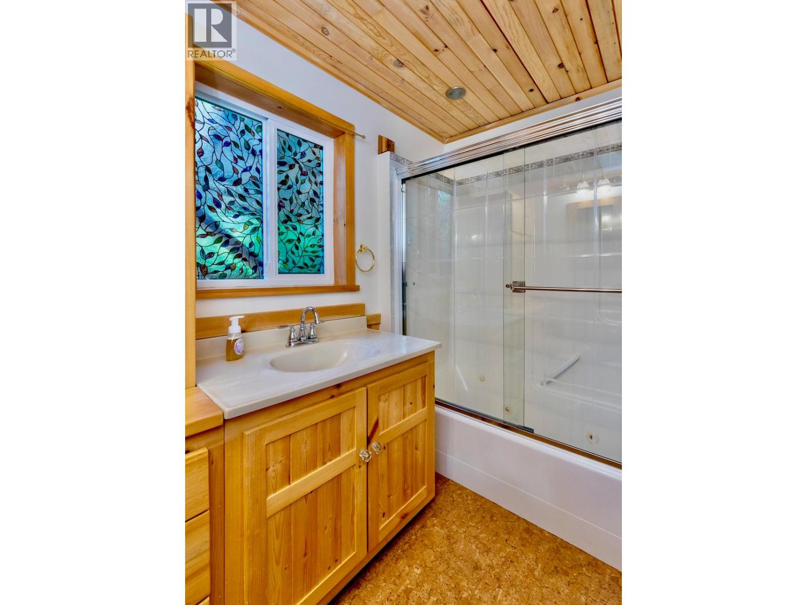 5244 Meadow Creek Road, Celista, British Columbia  V0E 1M6 - Photo 32 - 10355321