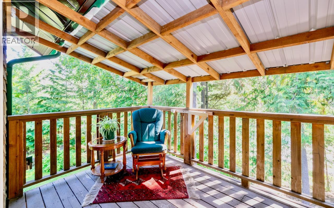 5244 Meadow Creek Road, Celista, British Columbia  V0E 1M6 - Photo 23 - 10355321