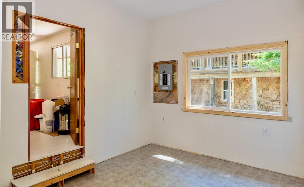 5244 Meadow Creek Road, Celista, British Columbia  V0E 1M6 - Photo 51 - 10355321