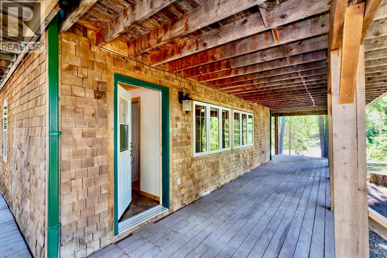 5244 Meadow Creek Road, Celista, British Columbia  V0E 1M6 - Photo 37 - 10355321