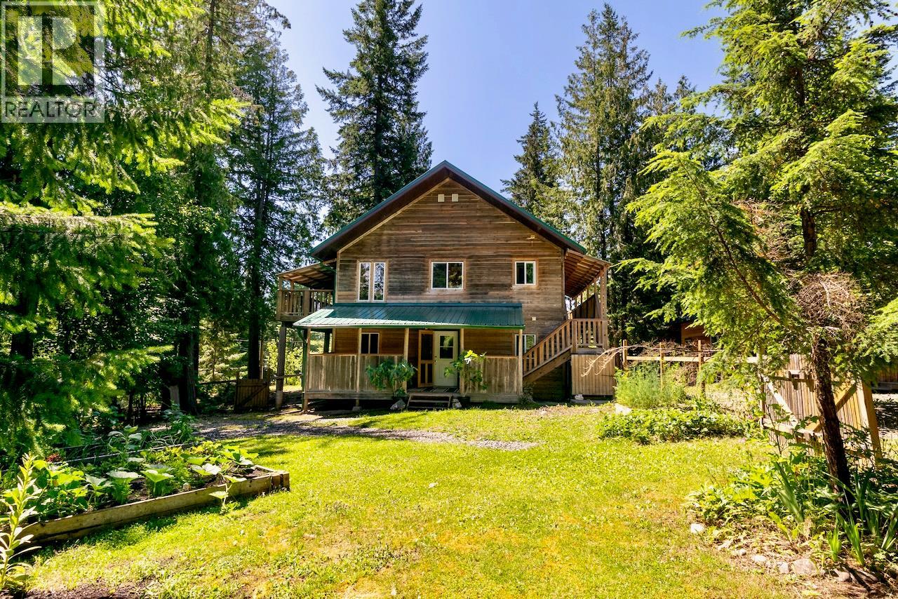 5244 Meadow Creek Road, Celista, British Columbia  V0E 1M6 - Photo 6 - 10355321