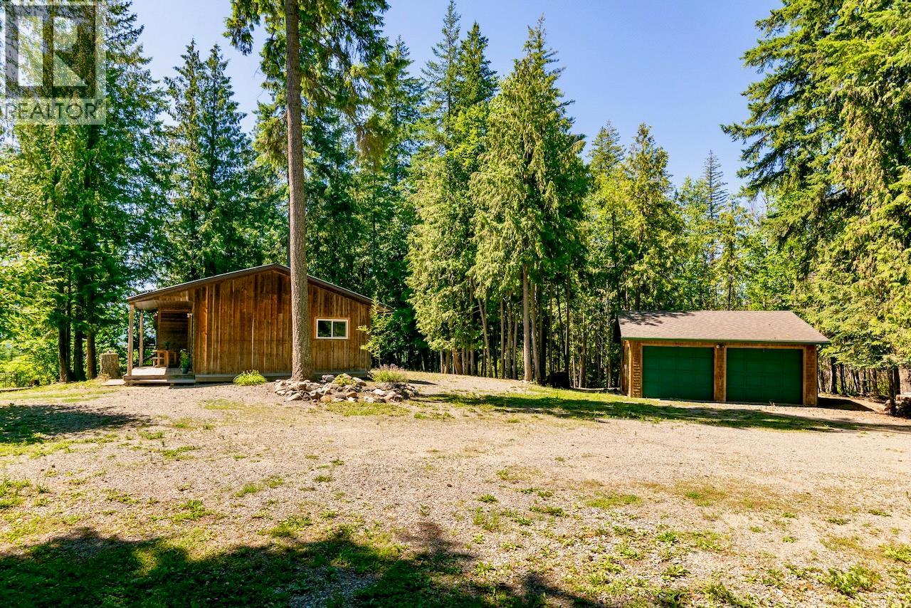5244 Meadow Creek Road, Celista, British Columbia  V0E 1M6 - Photo 60 - 10355321