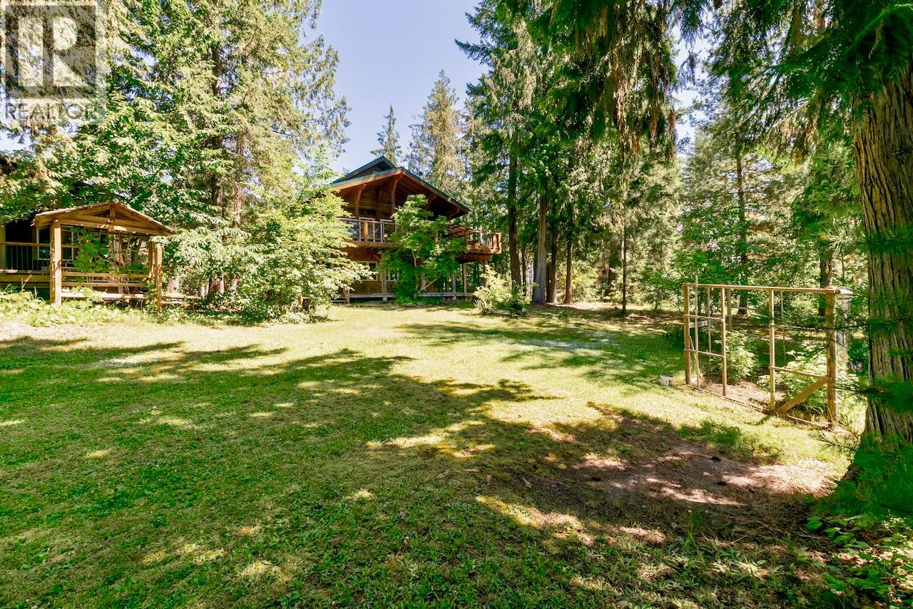 5244 Meadow Creek Road, Celista, British Columbia  V0E 1M6 - Photo 58 - 10355321