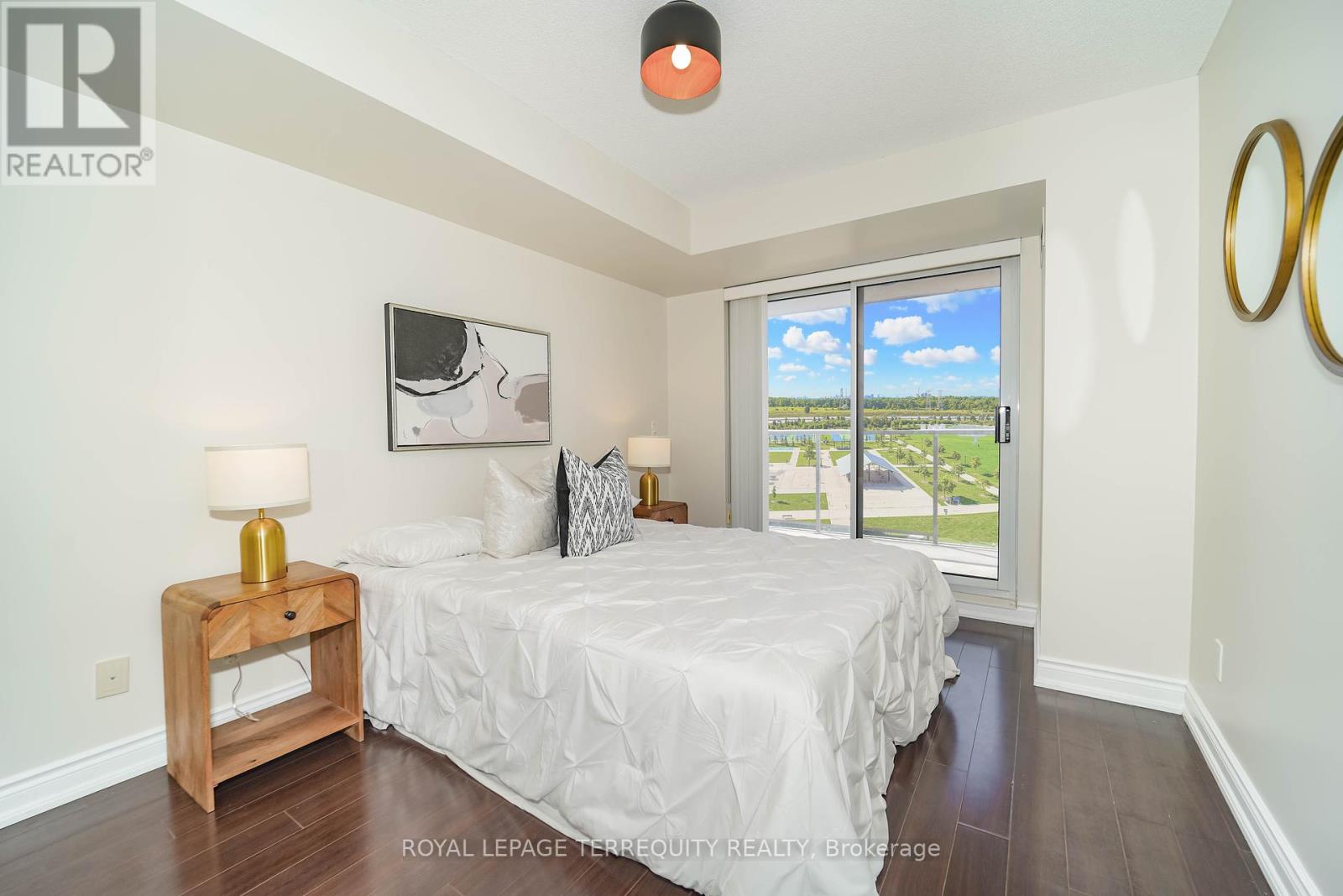 1011 - 39 Galleria Parkway, Markham, Ontario  L3T 0A6 - Photo 16 - N12372285