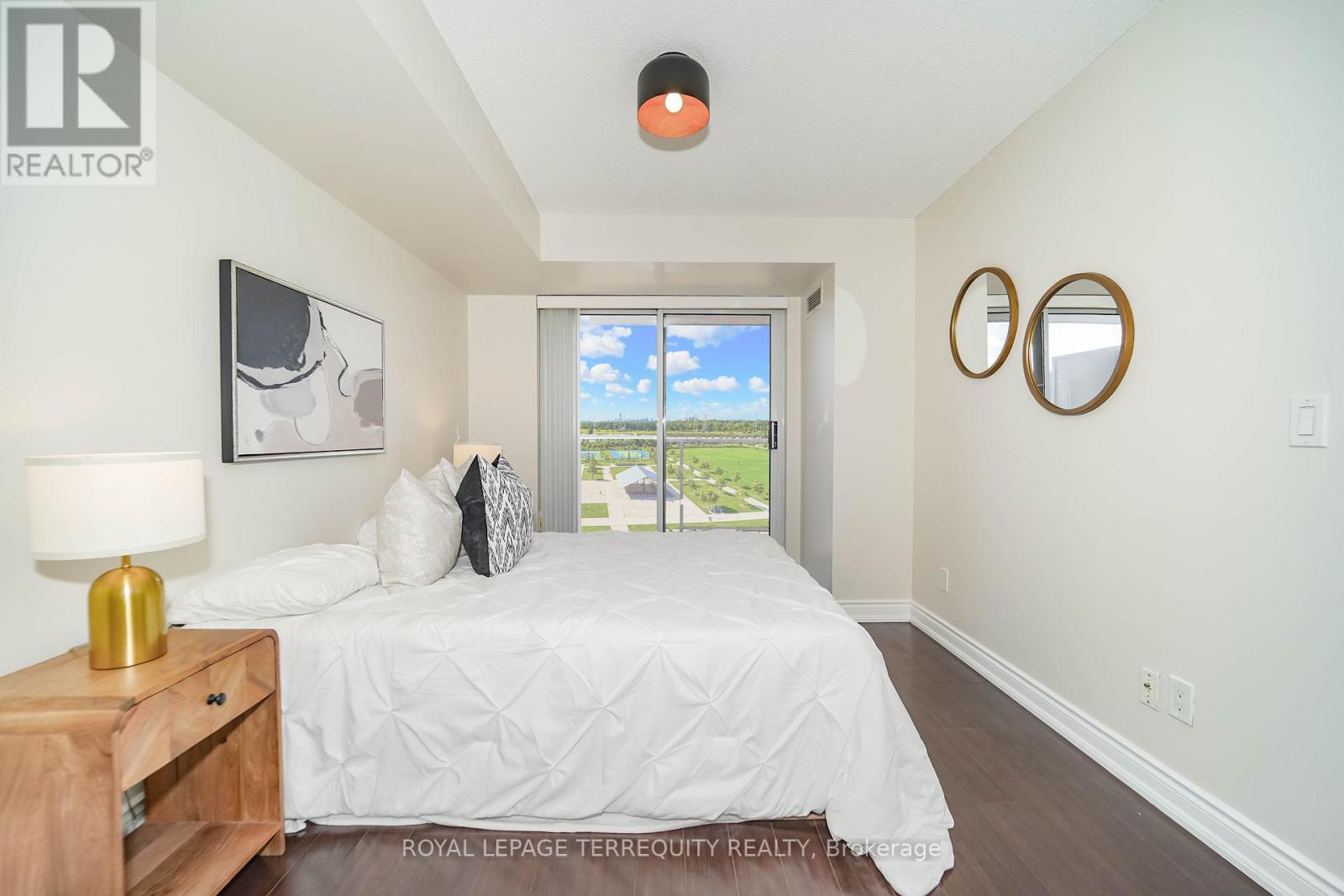 1011 - 39 Galleria Parkway, Markham, Ontario  L3T 0A6 - Photo 17 - N12372285