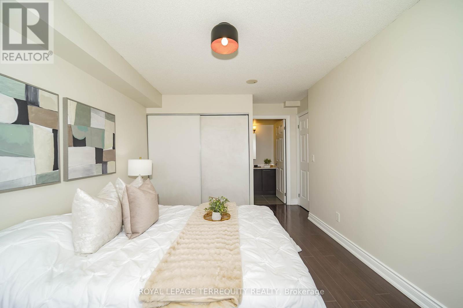1011 - 39 Galleria Parkway, Markham, Ontario  L3T 0A6 - Photo 21 - N12372285