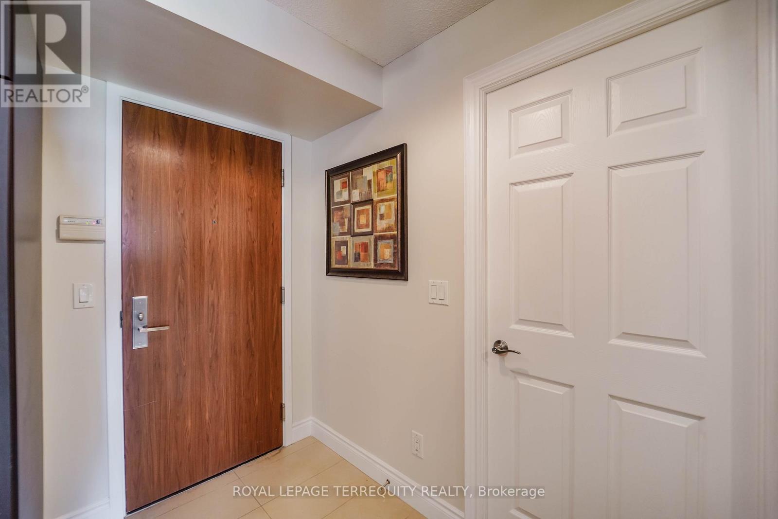 1011 - 39 Galleria Parkway, Markham, Ontario  L3T 0A6 - Photo 24 - N12372285