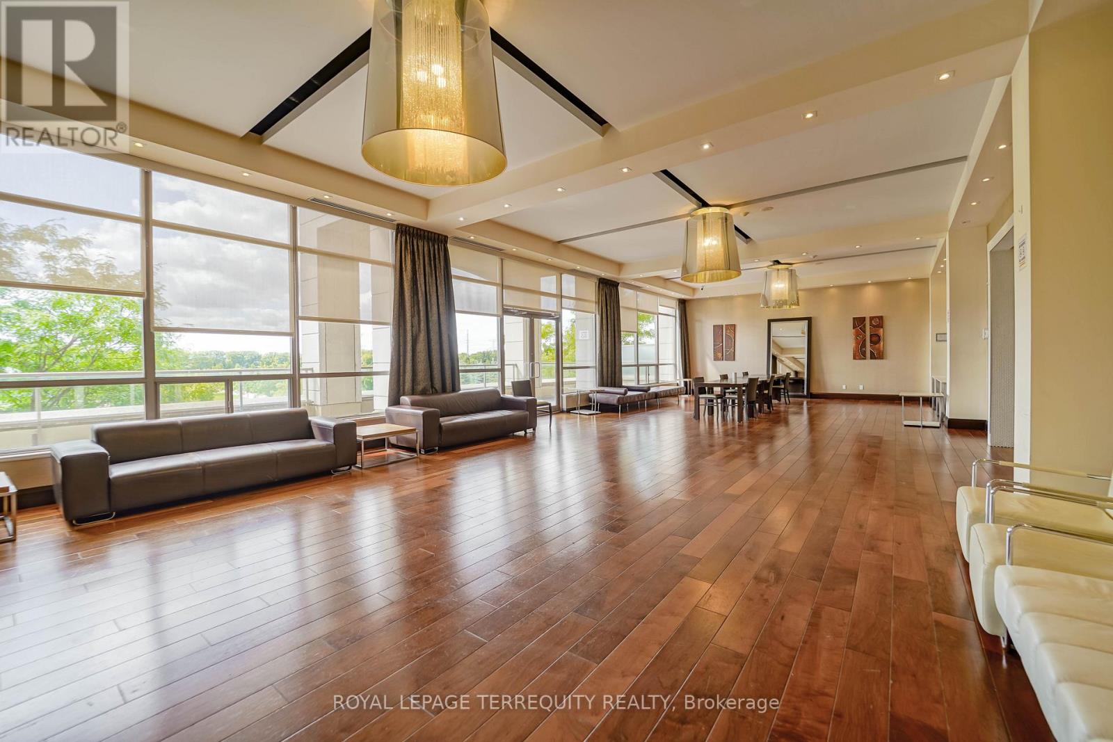 1011 - 39 Galleria Parkway, Markham, Ontario  L3T 0A6 - Photo 37 - N12372285