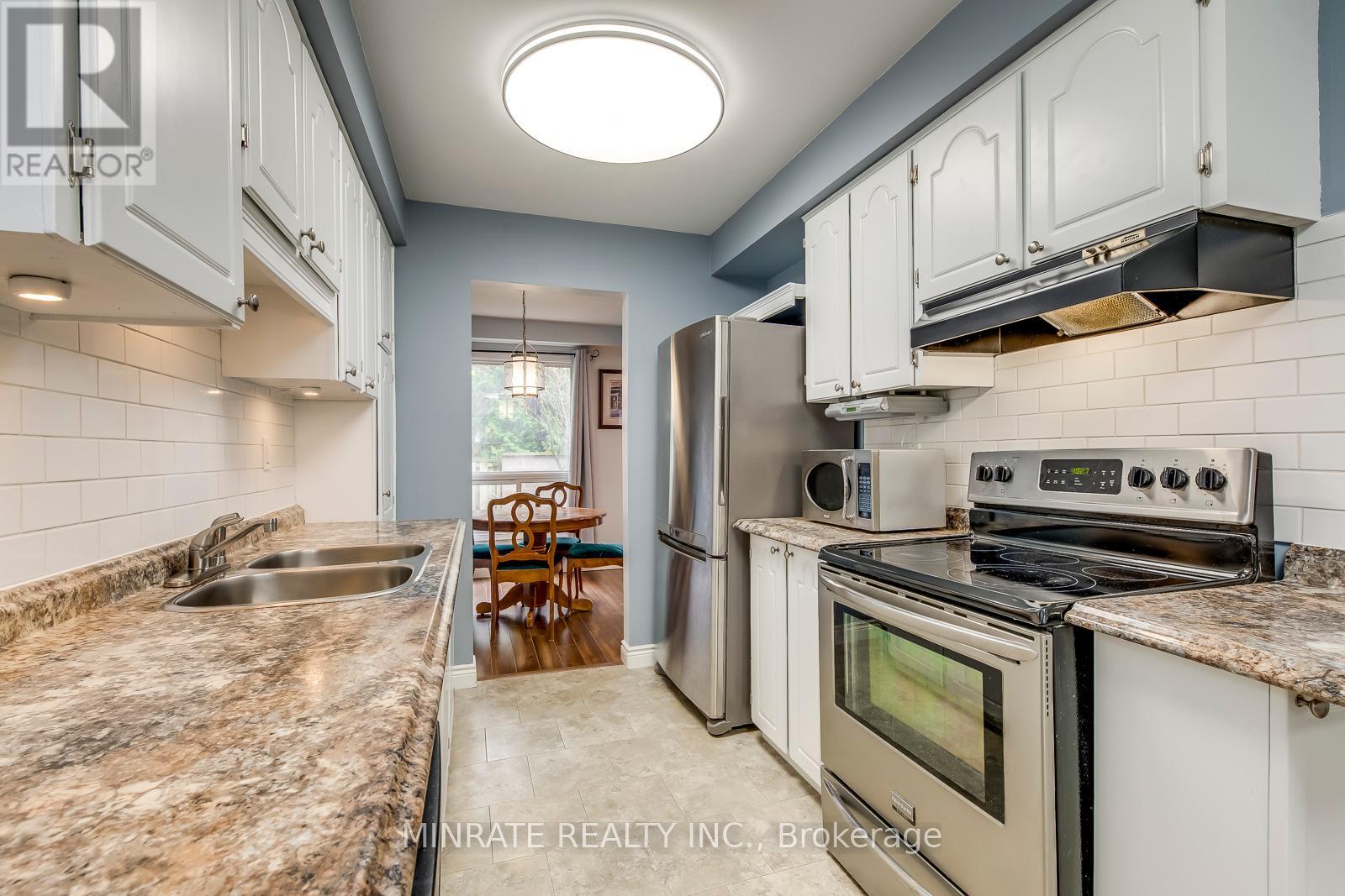 14 - 1548 Newlands Crescent, Burlington, Ontario  L7M 1V6 - Photo 9 - W12372286