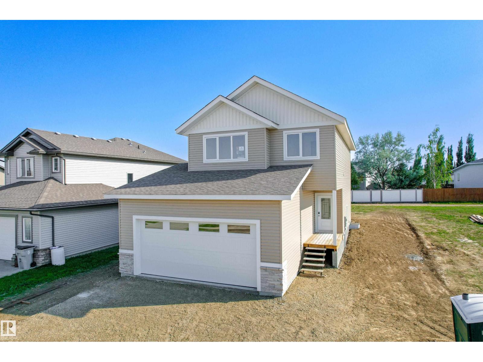 5121 53A AV, Legal, Alberta