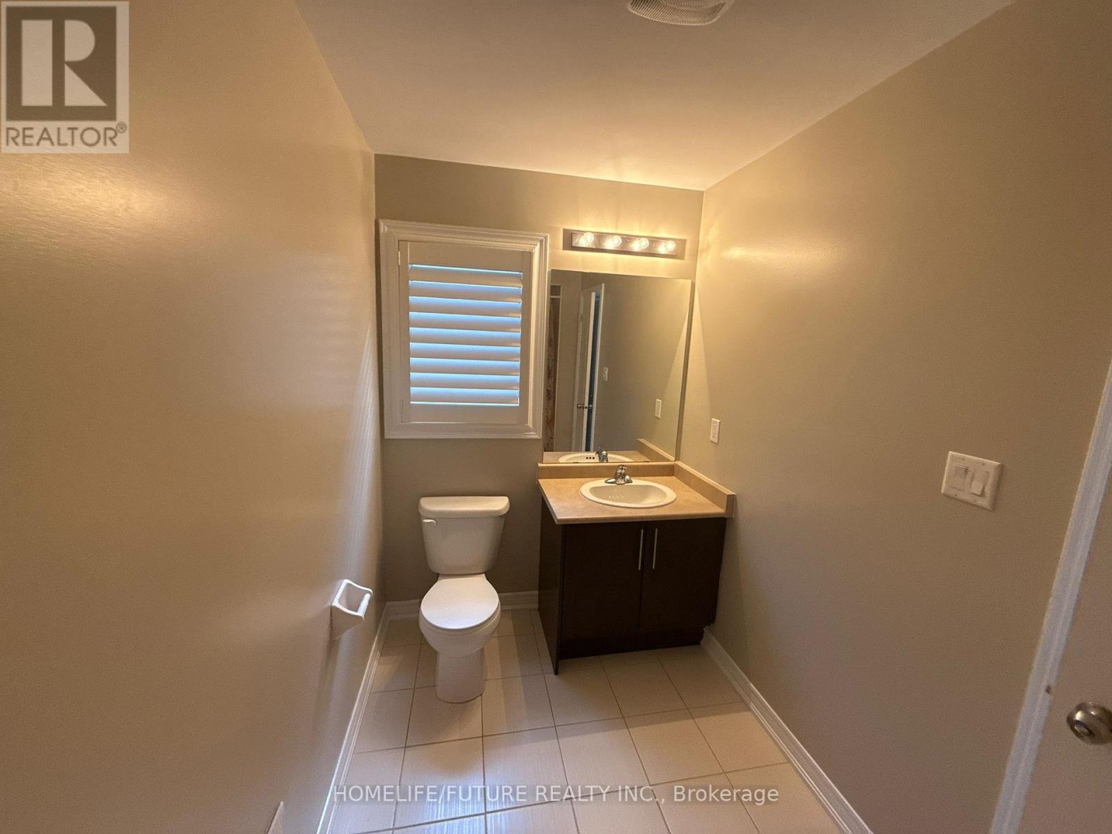 1399 Lormel Gate, Innisfil, Ontario  L0L 1W0 - Photo 14 - N12372291