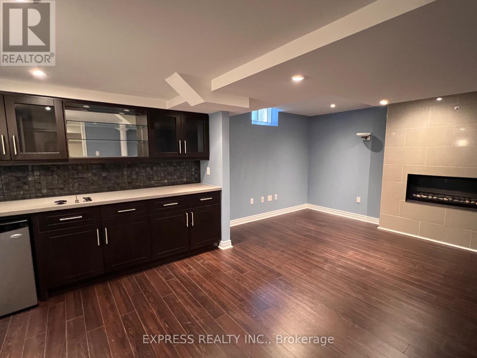 7 Kindy Street, Markham, Ontario  L6E 1T3 - Photo 4 - N12372296