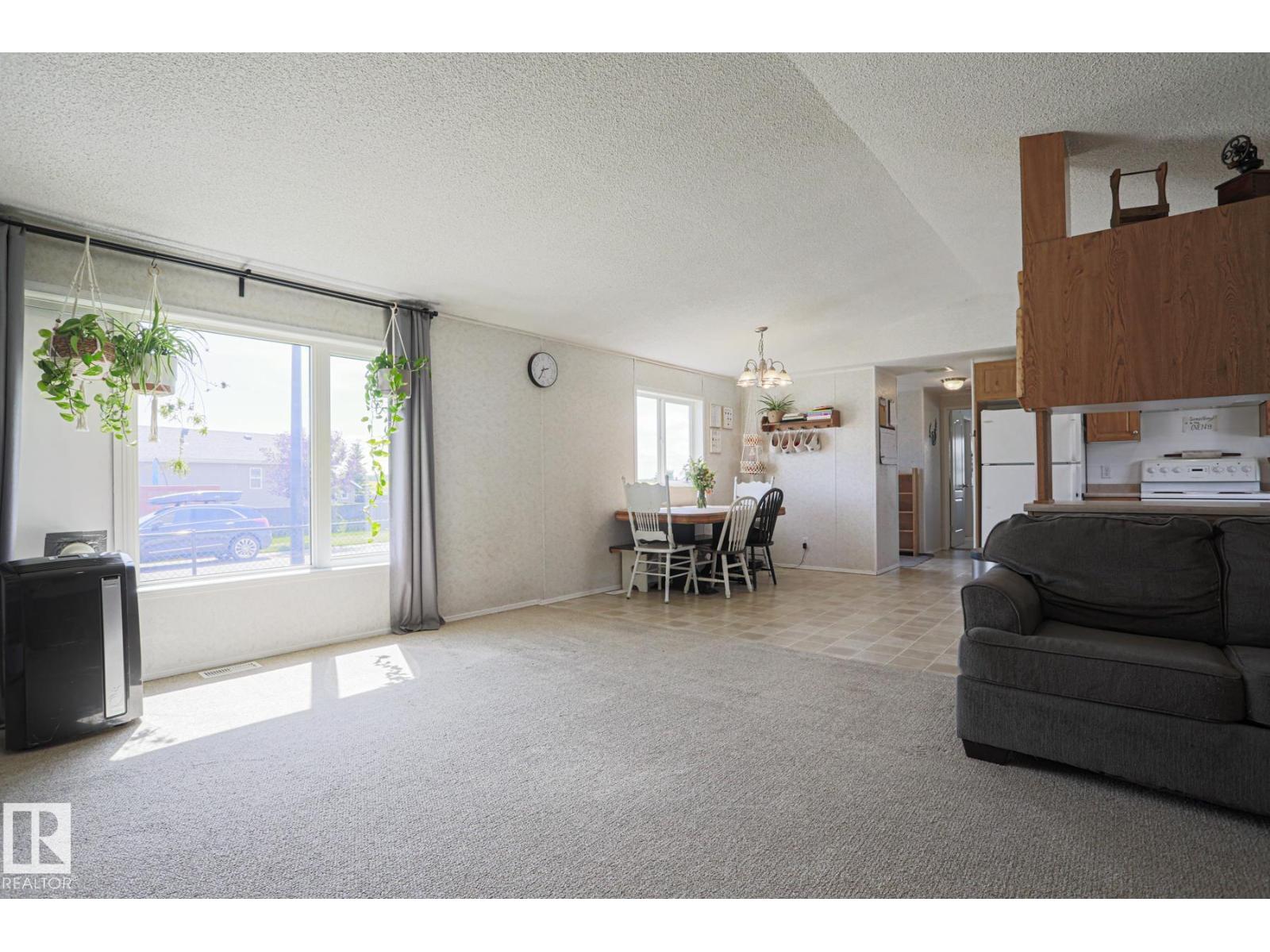 4000 Aspen Wy, Leduc, Alberta  T9E 8P9 - Photo 4 - E4449672