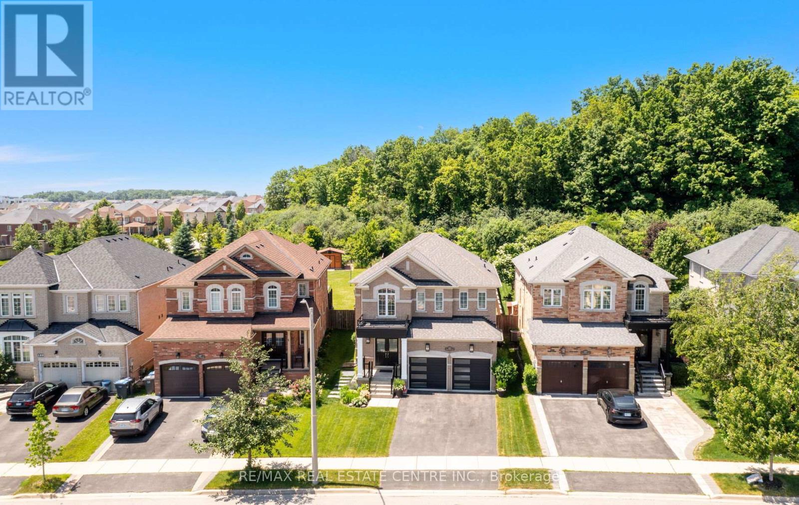 105 Olivia Marie Road, Brampton, Ontario  L6Y 0N1 - Photo 2 - W12372313