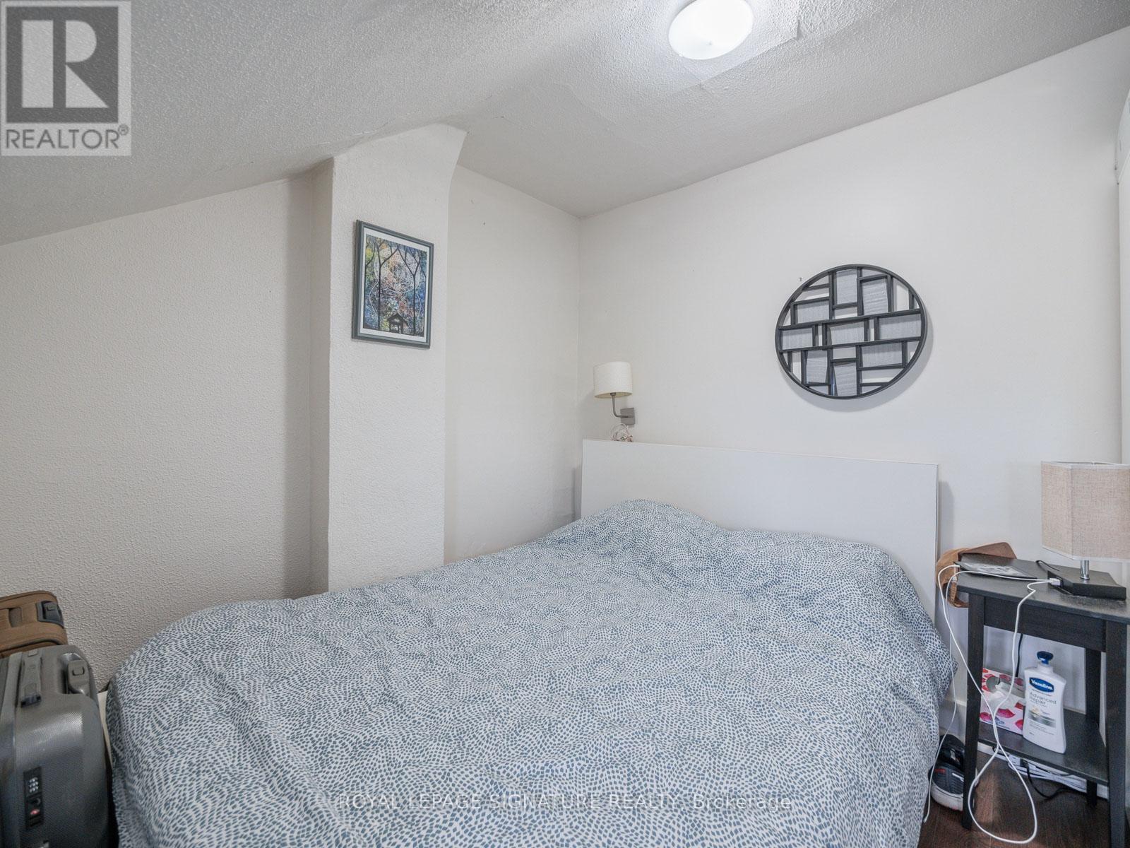725 Dovercourt Road, Toronto, Ontario  M6H 2W7 - Photo 29 - C12372340