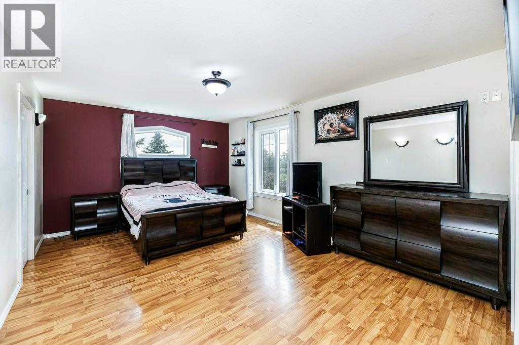 4922 College Avenue, Lacombe, Alberta  T4L 1Z2 - Photo 33 - A2242834