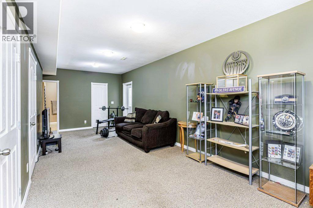 4922 College Avenue, Lacombe, Alberta  T4L 1Z2 - Photo 40 - A2242834