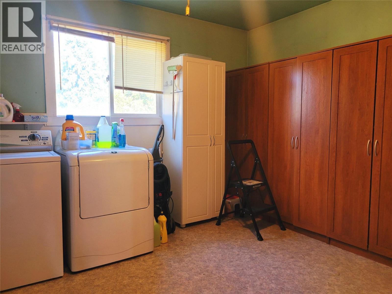 1433 Davy Road, Clearwater, British Columbia  V0E 1N1 - Photo 17 - 10339312