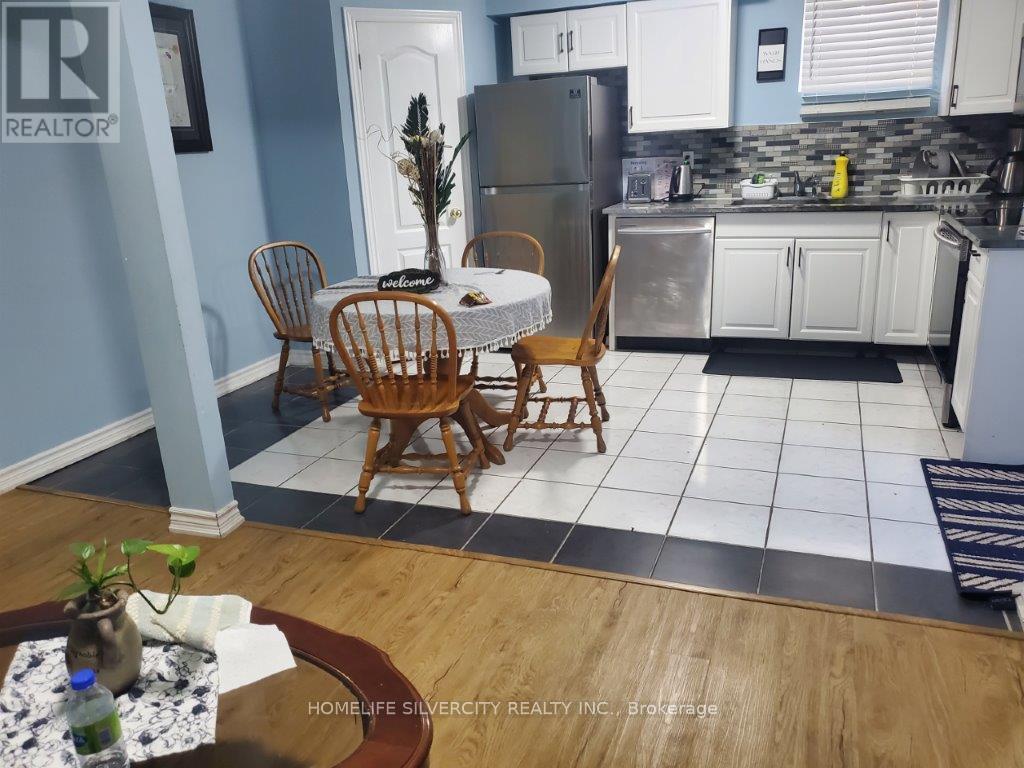 3 - 700 Peter Robertson Boulevard, Brampton, Ontario  L6R 1L7 - Photo 11 - W12372321