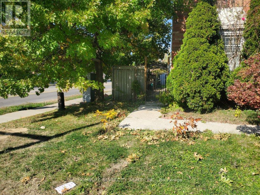 3 - 700 Peter Robertson Boulevard, Brampton, Ontario  L6R 1L7 - Photo 14 - W12372321