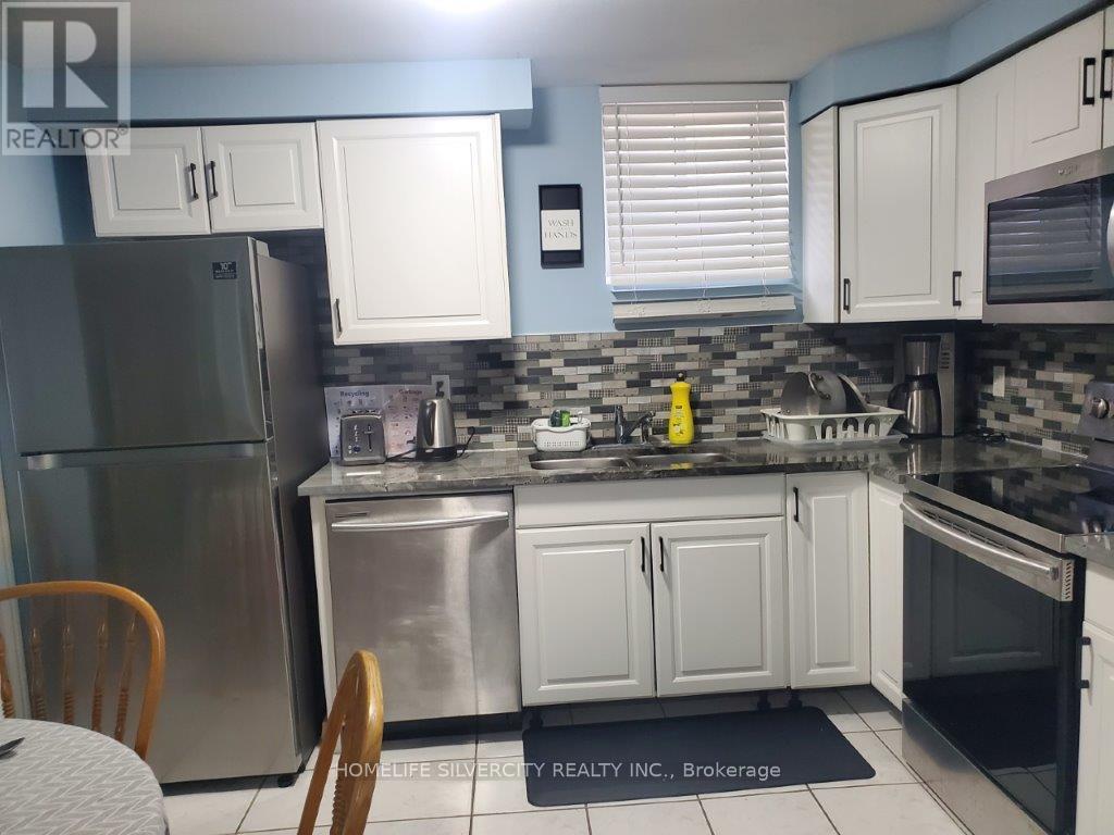 3 - 700 Peter Robertson Boulevard, Brampton, Ontario  L6R 1L7 - Photo 2 - W12372321
