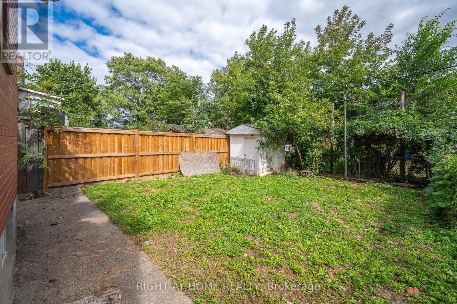 18 Huntley Street, Hamilton, Ontario  L8L 5X7 - Photo 42 - X12372323