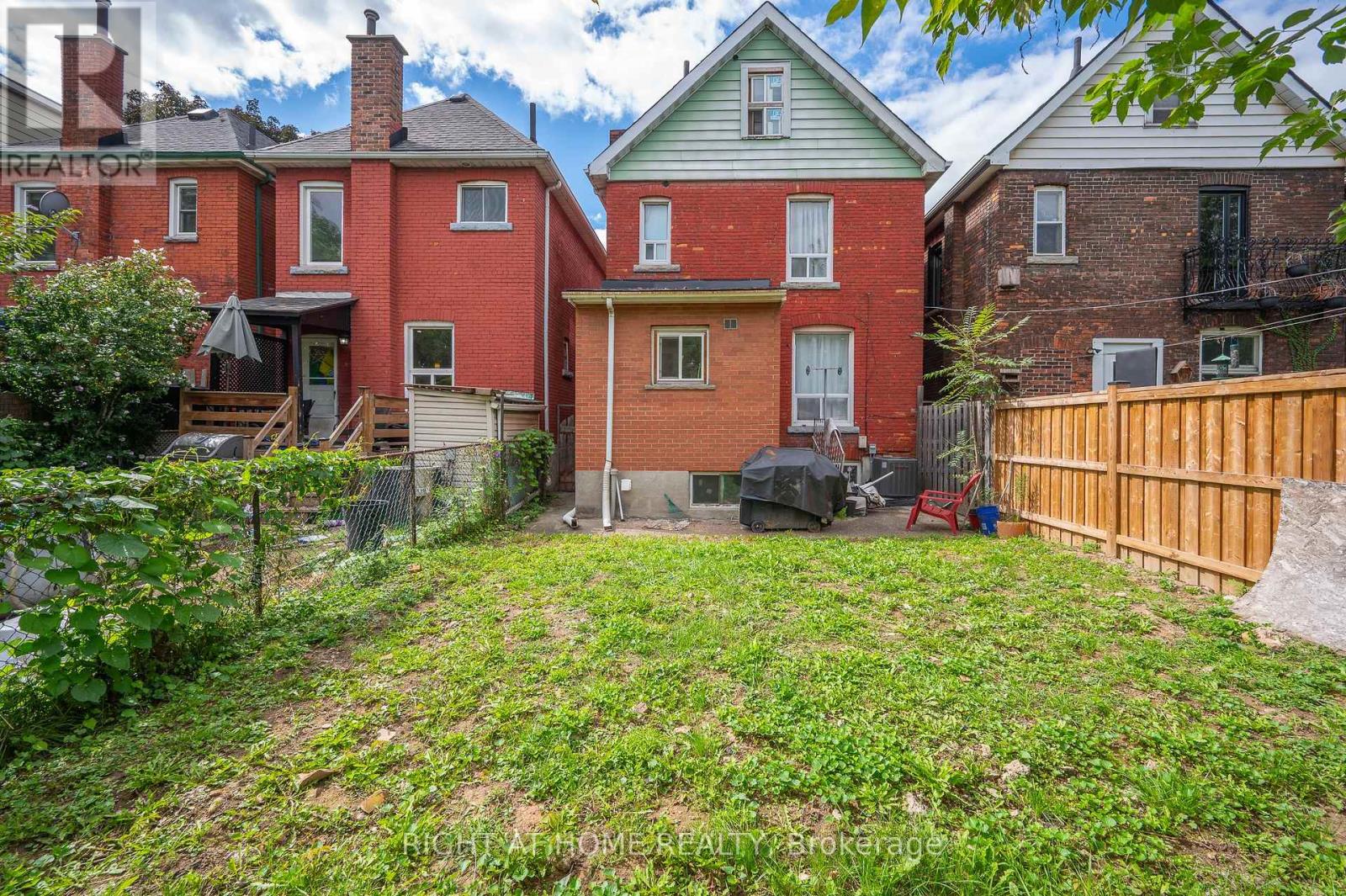 18 Huntley Street, Hamilton, Ontario  L8L 5X7 - Photo 44 - X12372323