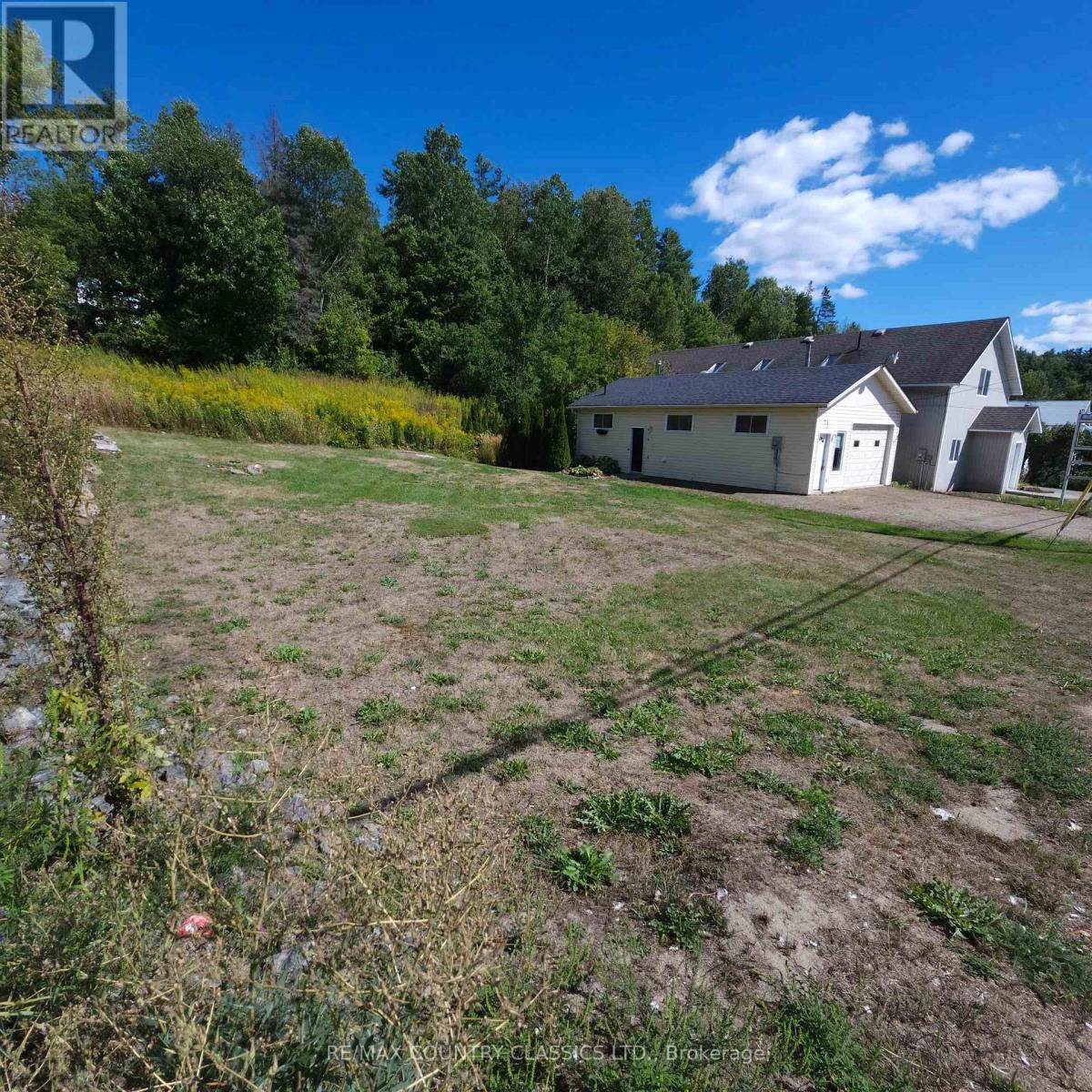 71 & 73 Cleak Avenue, Bancroft, Ontario  K0L 1C0 - Photo 10 - X12368809