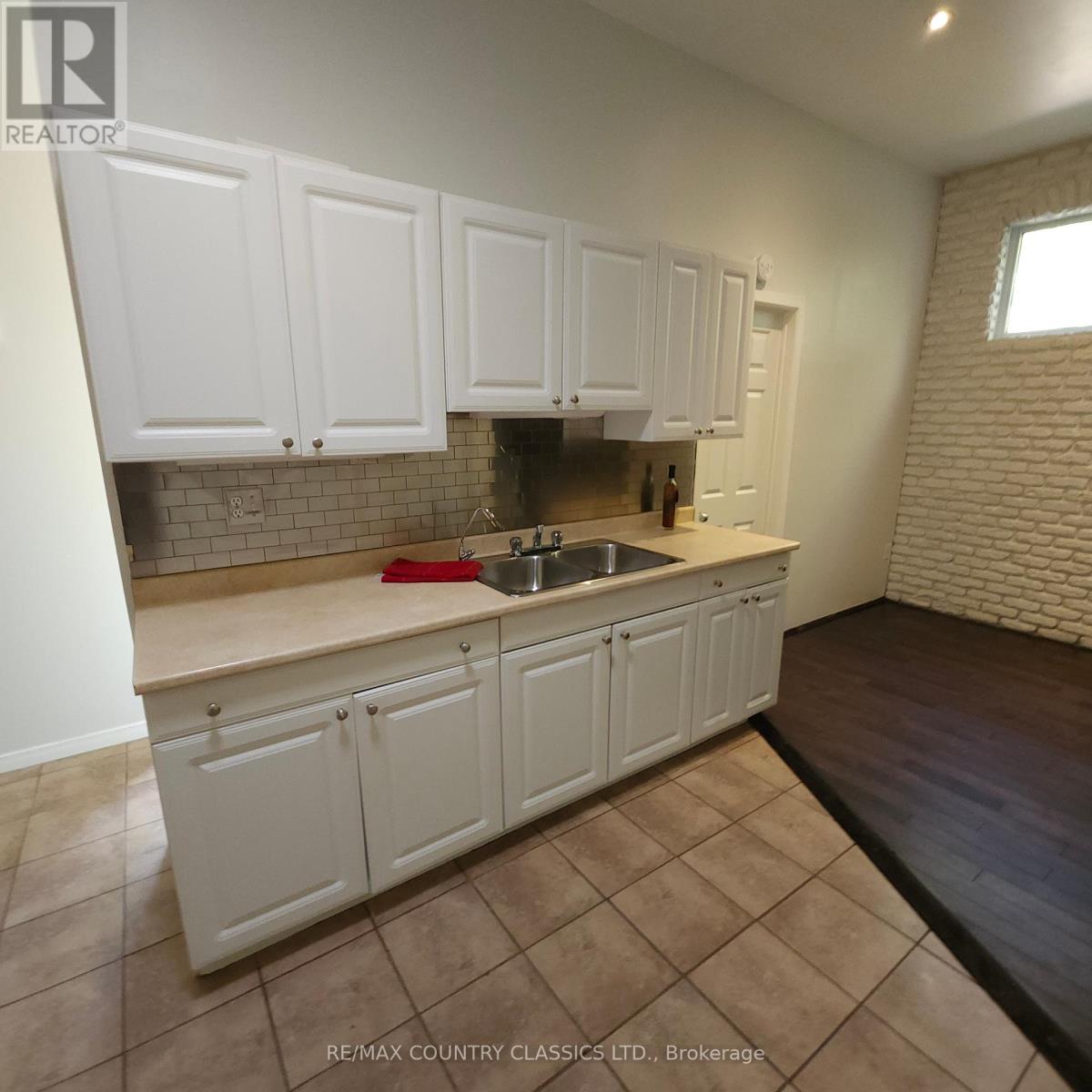 71 & 73 Cleak Avenue, Bancroft, Ontario  K0L 1C0 - Photo 19 - X12368809