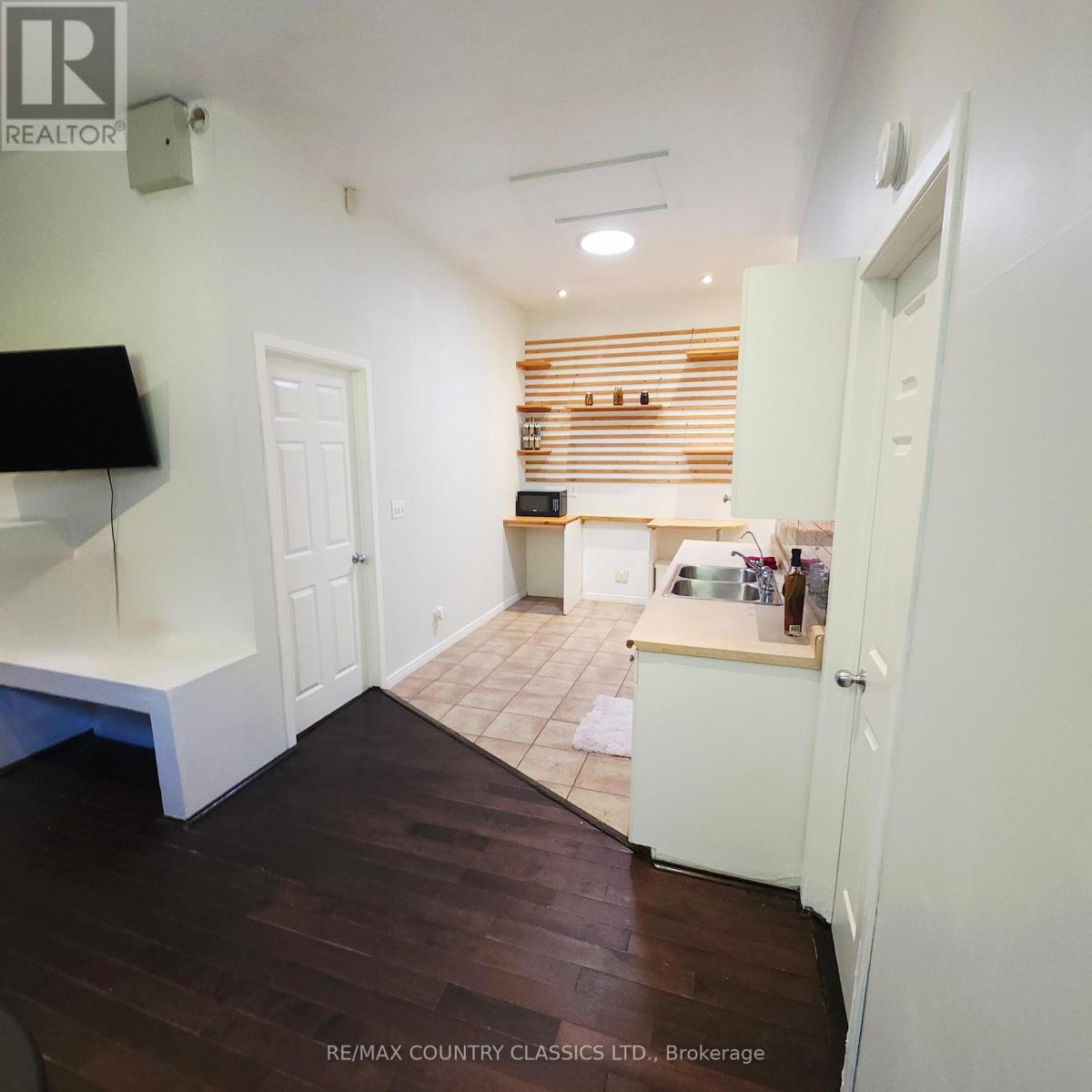 71 & 73 Cleak Avenue, Bancroft, Ontario  K0L 1C0 - Photo 16 - X12368809