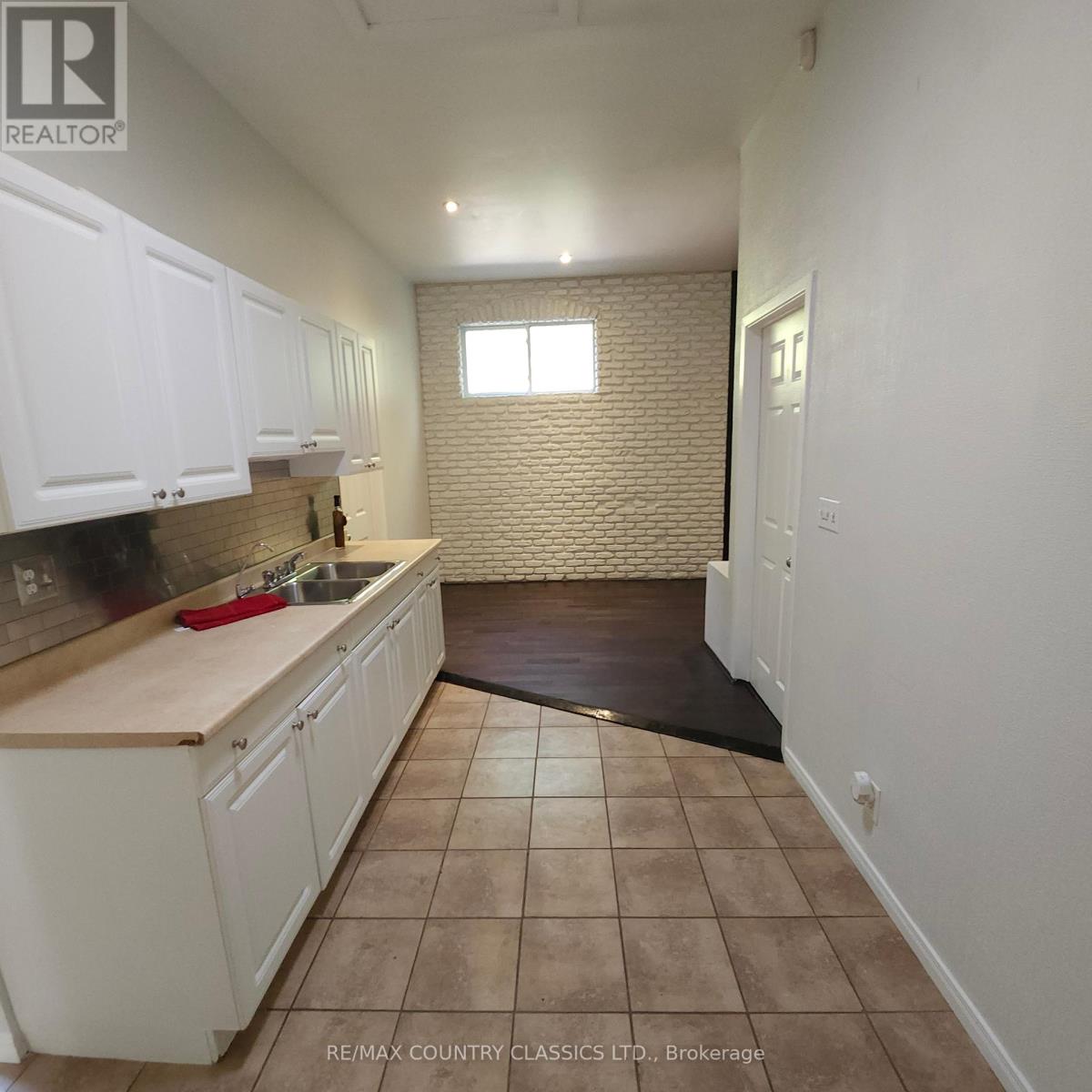 71 & 73 Cleak Avenue, Bancroft, Ontario  K0L 1C0 - Photo 18 - X12368809