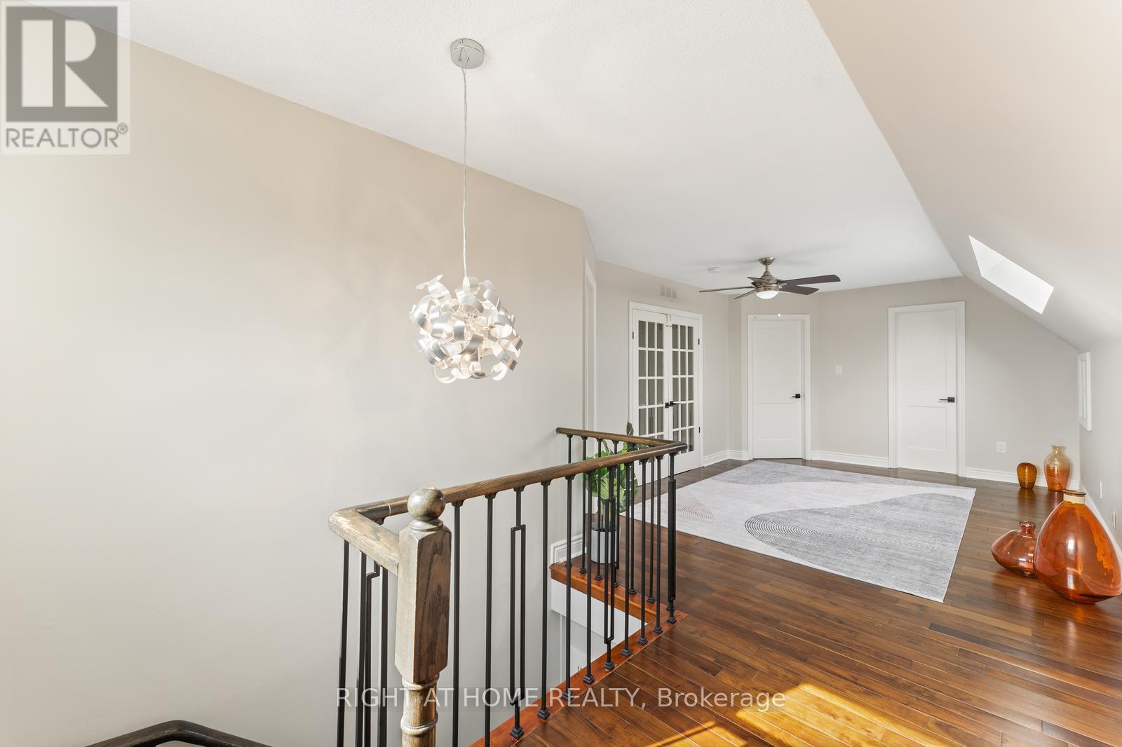 Room H - 1186 Glenashton Drive, Oakville, Ontario  L6H 5L7 - Photo 4 - W12372351
