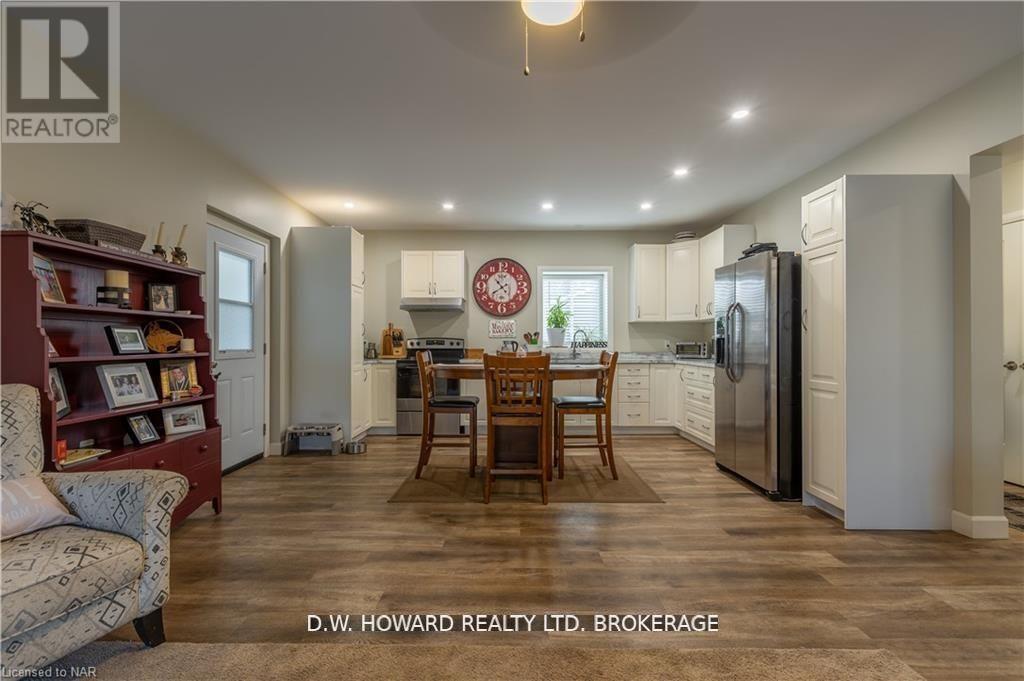 417 Highway 140 Highway, Welland, Ontario  L3B 5N7 - Photo 37 - X12372352